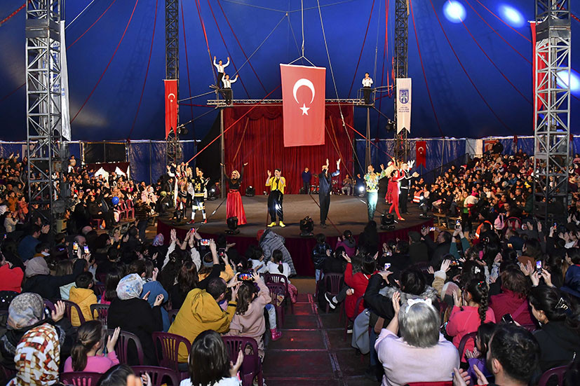 Ankara Büyükşehir Belediyesi ile Mucizeler Sirki tatilin rengi oluyor