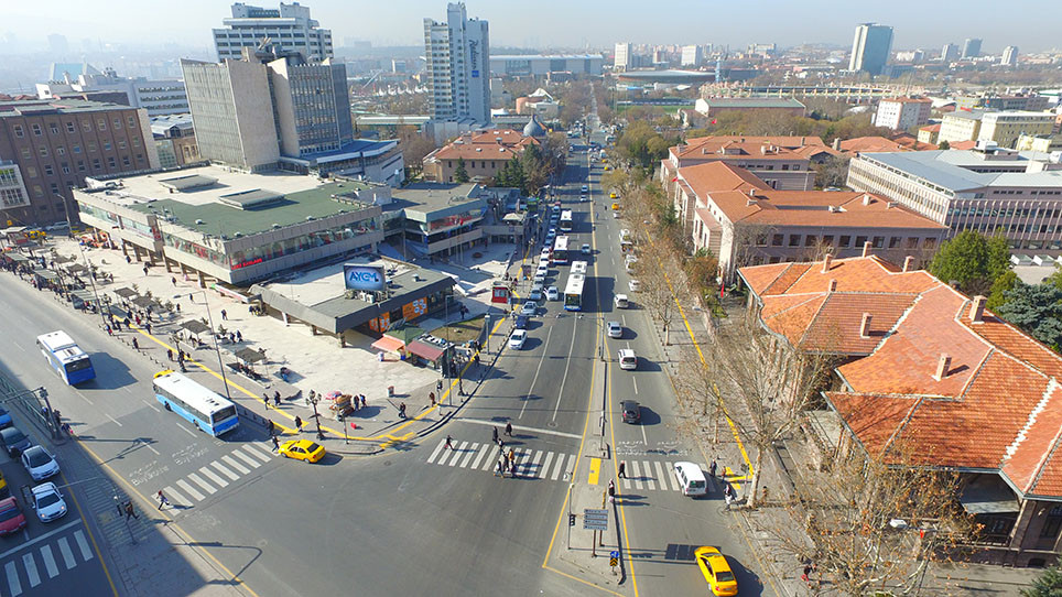 Ankara Büyükşehir Belediyesi'nin Ulus anketine yoğun ilgi