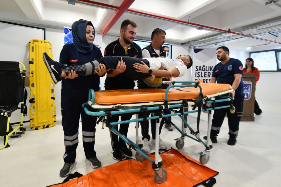 Ankara Büyükşehirin Hasta Nakil Hizmeti Devam Ediyor
