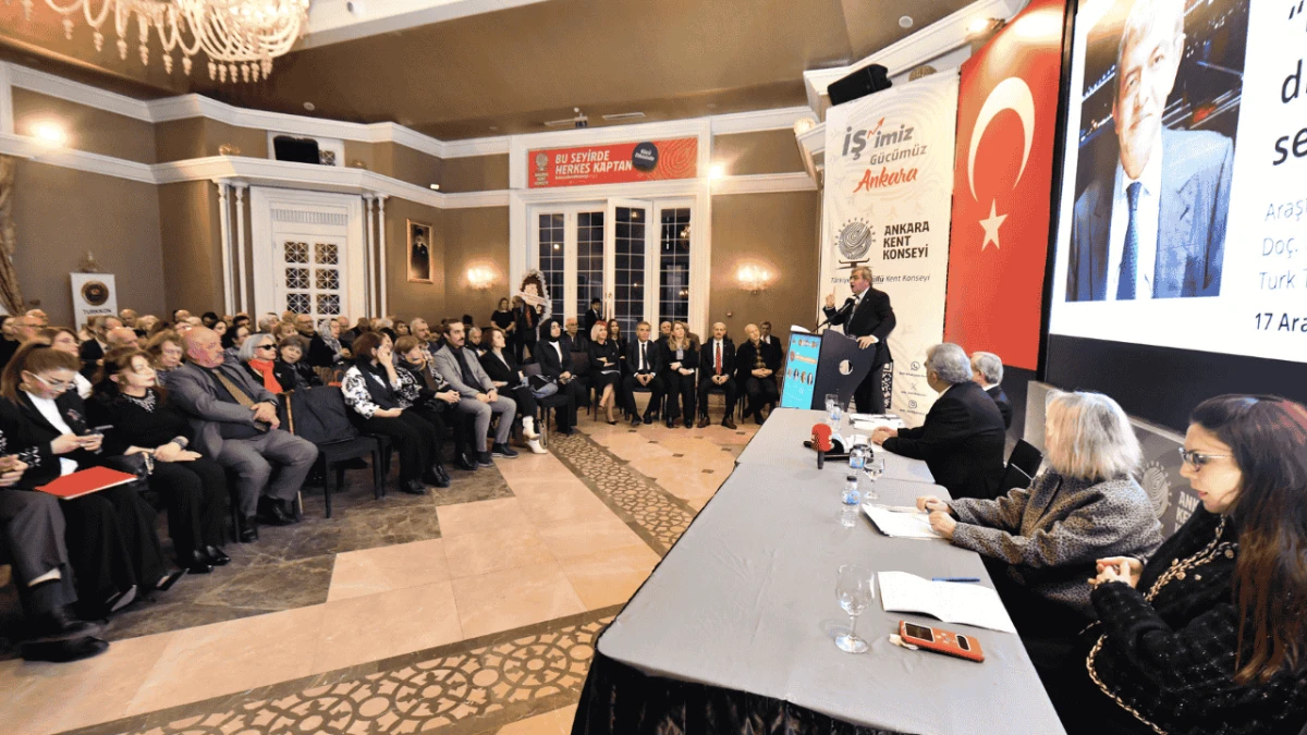 Ankara Kent Konseyi'nde T&uuml;rk Dili Paneli