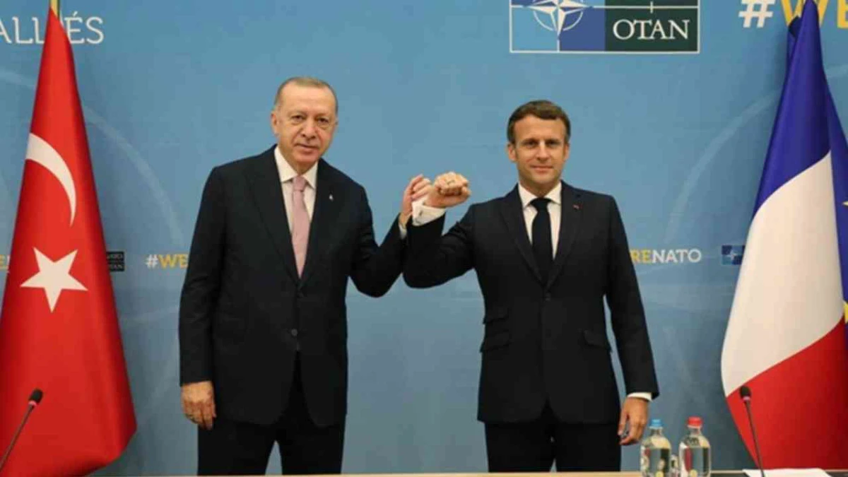 Ankara'daki NATO Zirvesi &ouml;ncesi Macron'dan mesaj: NATO'nun Avrupa ayağı g&uuml;&ccedil;lenecek