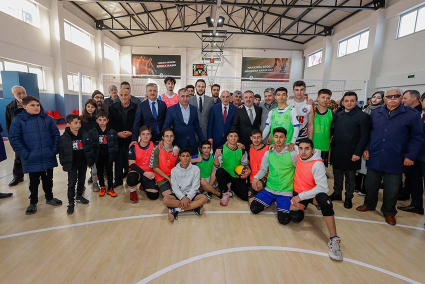 Ankara'nın yeni spor tesisi Sincan'a açıldı