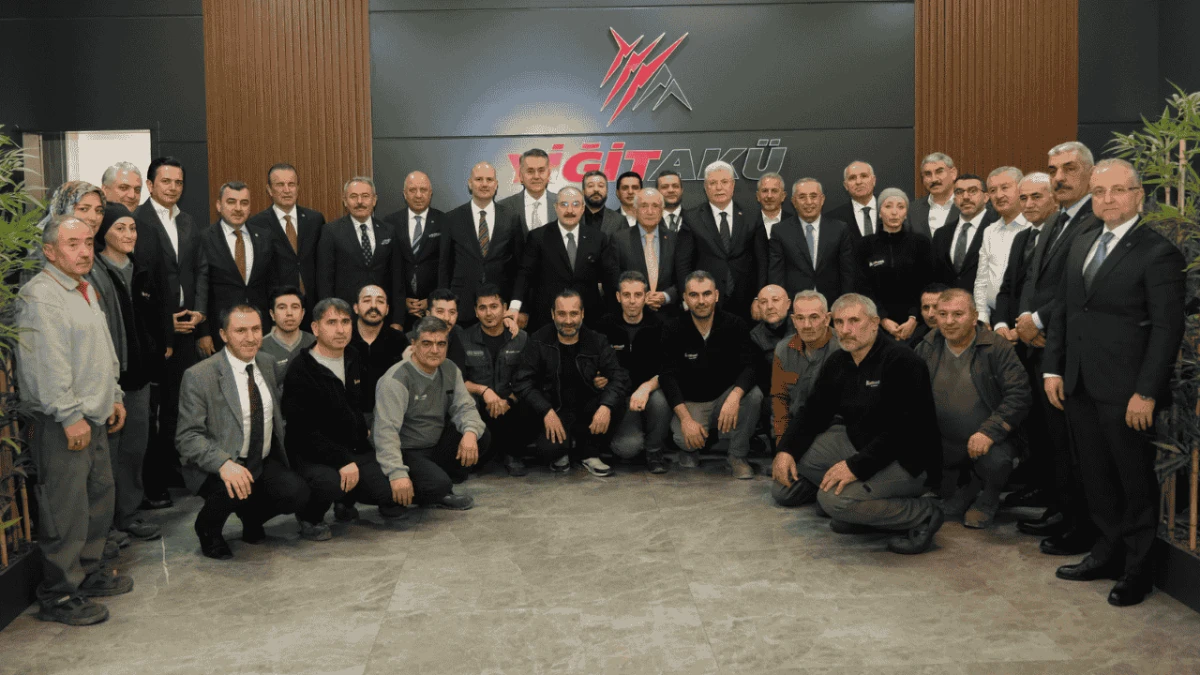 ASO Başkanı Seyit Ardı&ccedil; ve TBMM Sanayi Komisyonu &Uuml;yeleri Yiğit Ak&uuml; iftarında buluştu