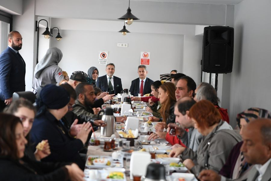 Başkan Murat Köse Engellilerle Buluştu
