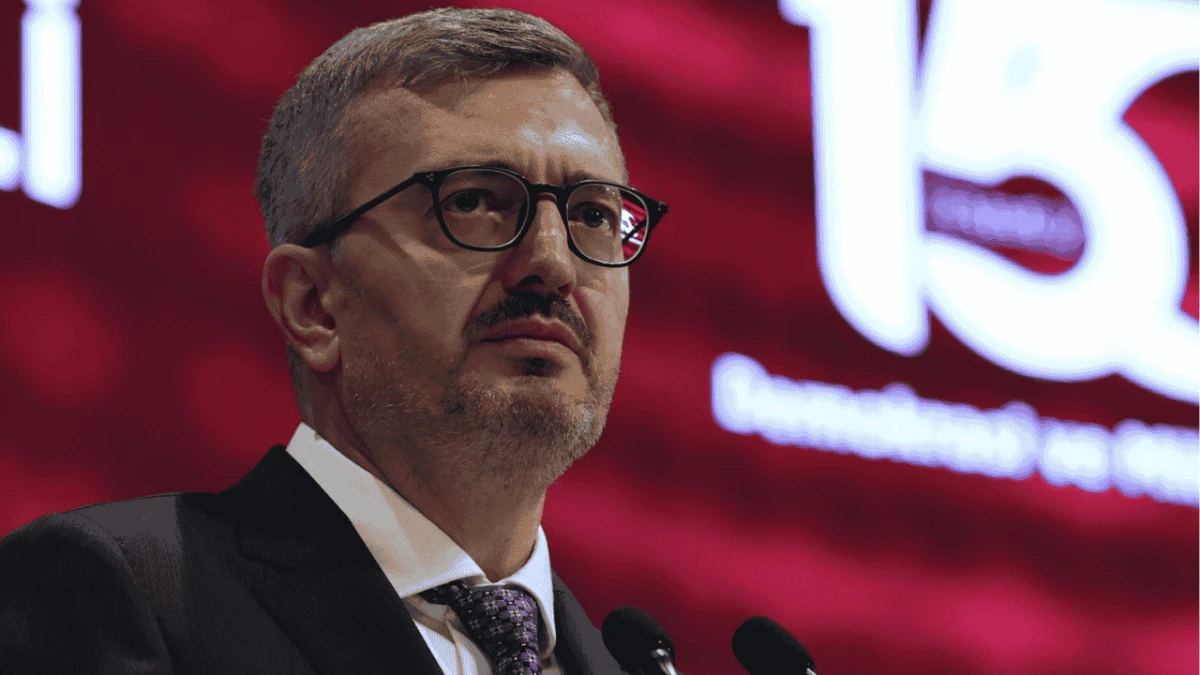 Burhanettin Duran: Dezenformasyon yayan 41 sosyal medya hesabına erişim engeli getirildi