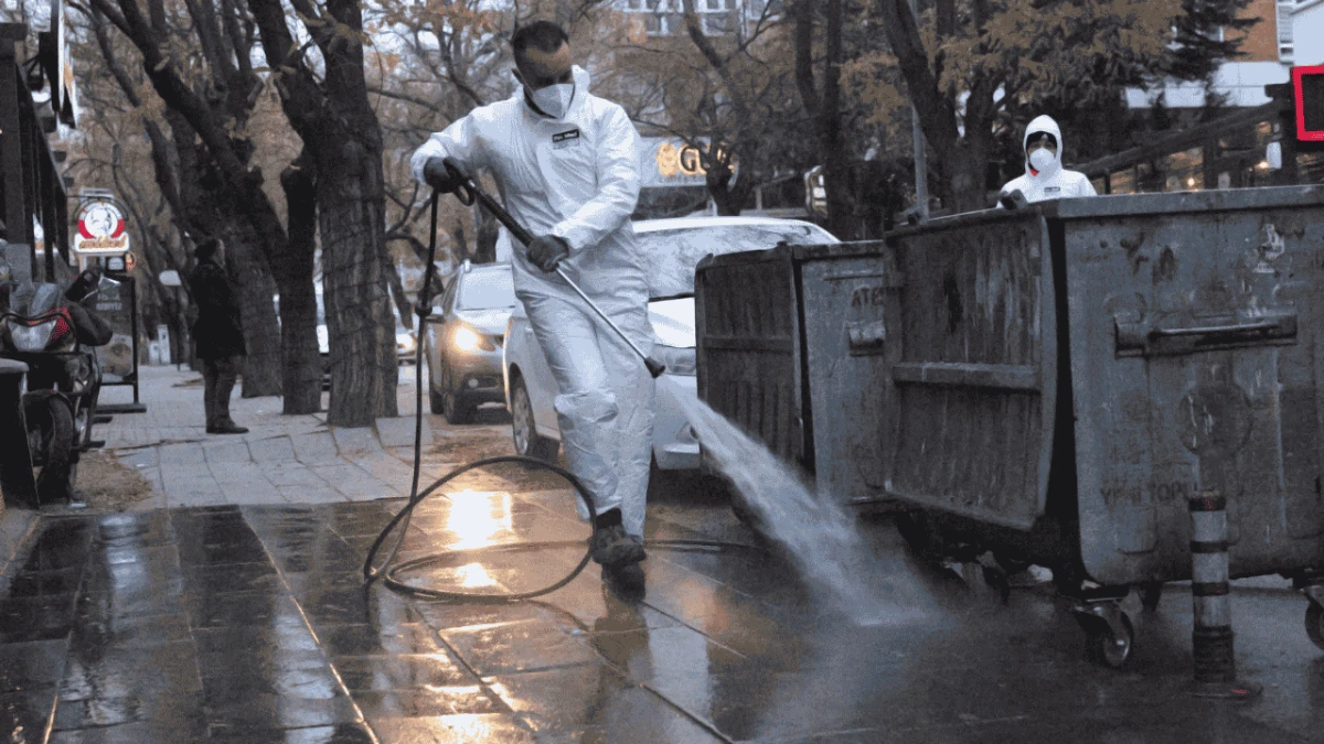 &Ccedil;ankaya Belediyesi mahalleleri temizliyor