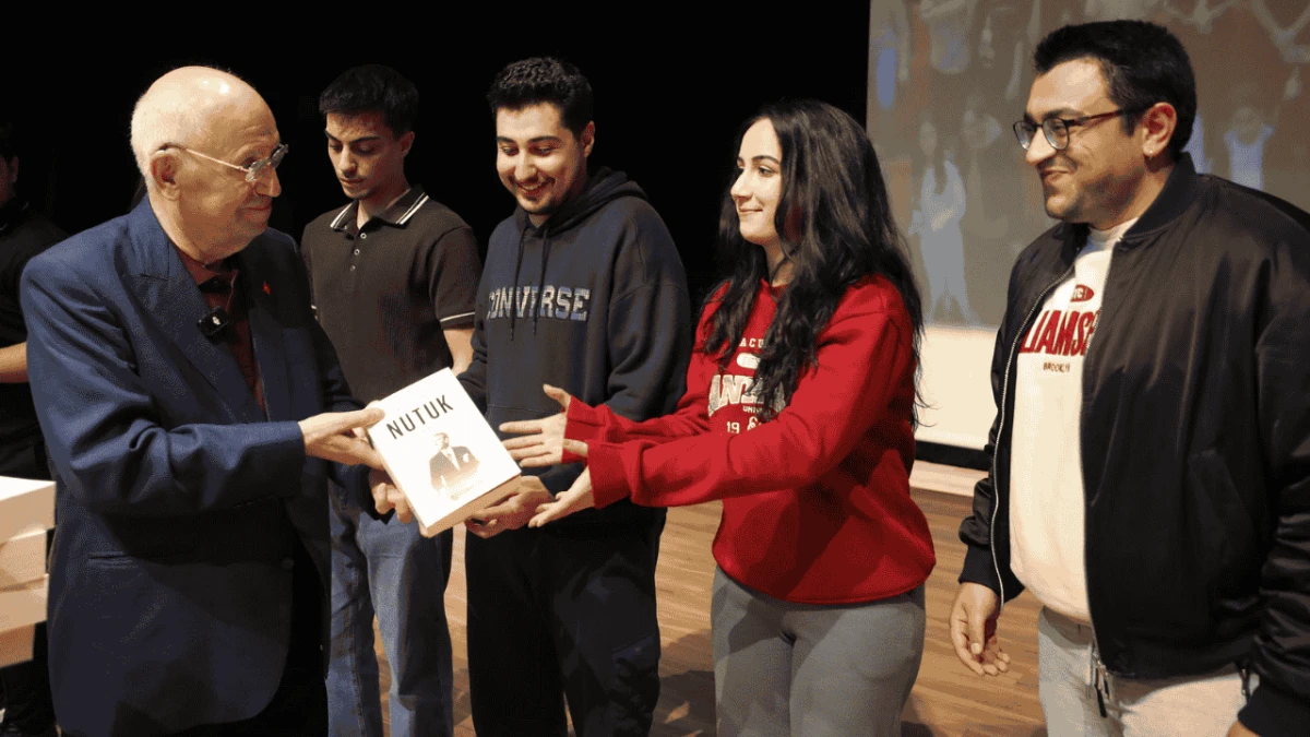 Fethi Yaşar öğrenci ve velilerle buluştu