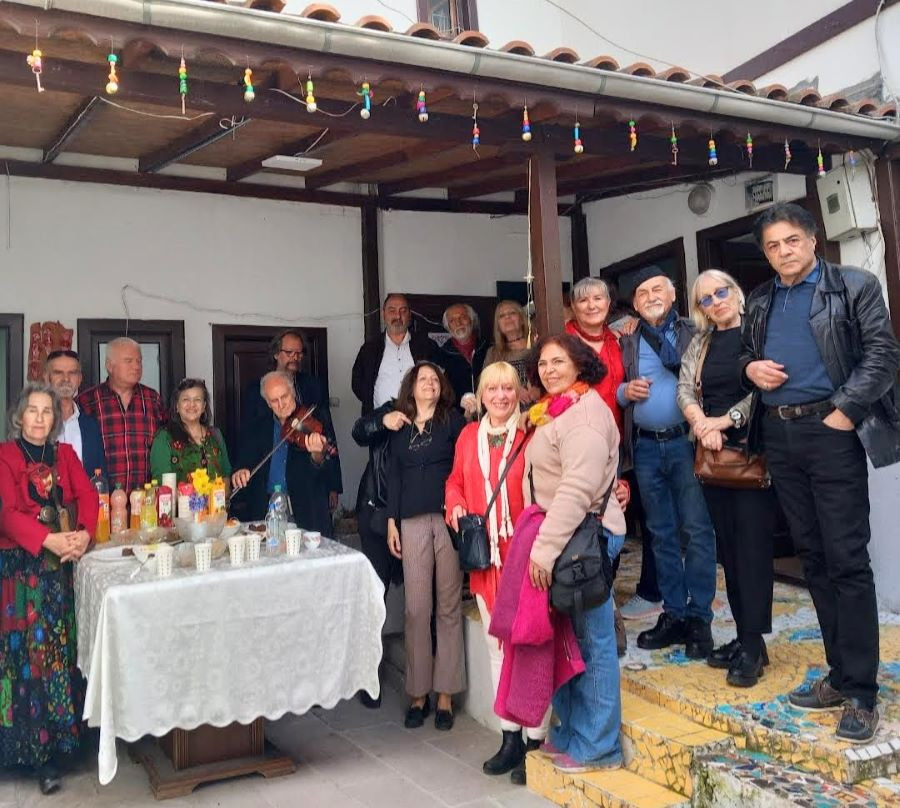 Fiart Sanat Evi'nde Nevruz Bayramı Sergisi Açıldı