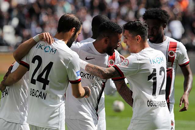 Gençlerbirliği Altay'ı deplasmanda devirdi