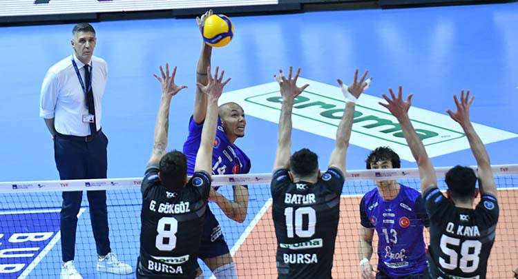 Halkbank lider gitti lider döndü