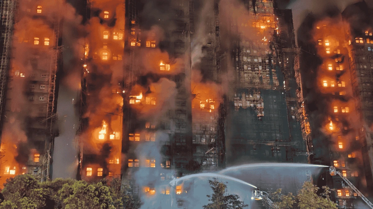 Hong Kong’da 3 gün yas ilan edildi