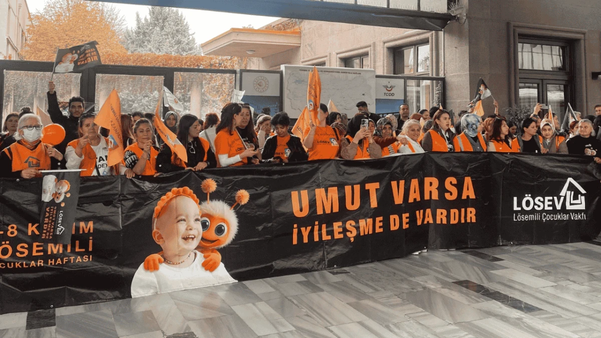 Lösemili çocuklar 'Umut Treni' ile yola çıktı