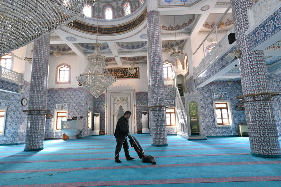 Pursaklar’da Camiler Ramazan Ayına Hazırlanıyor