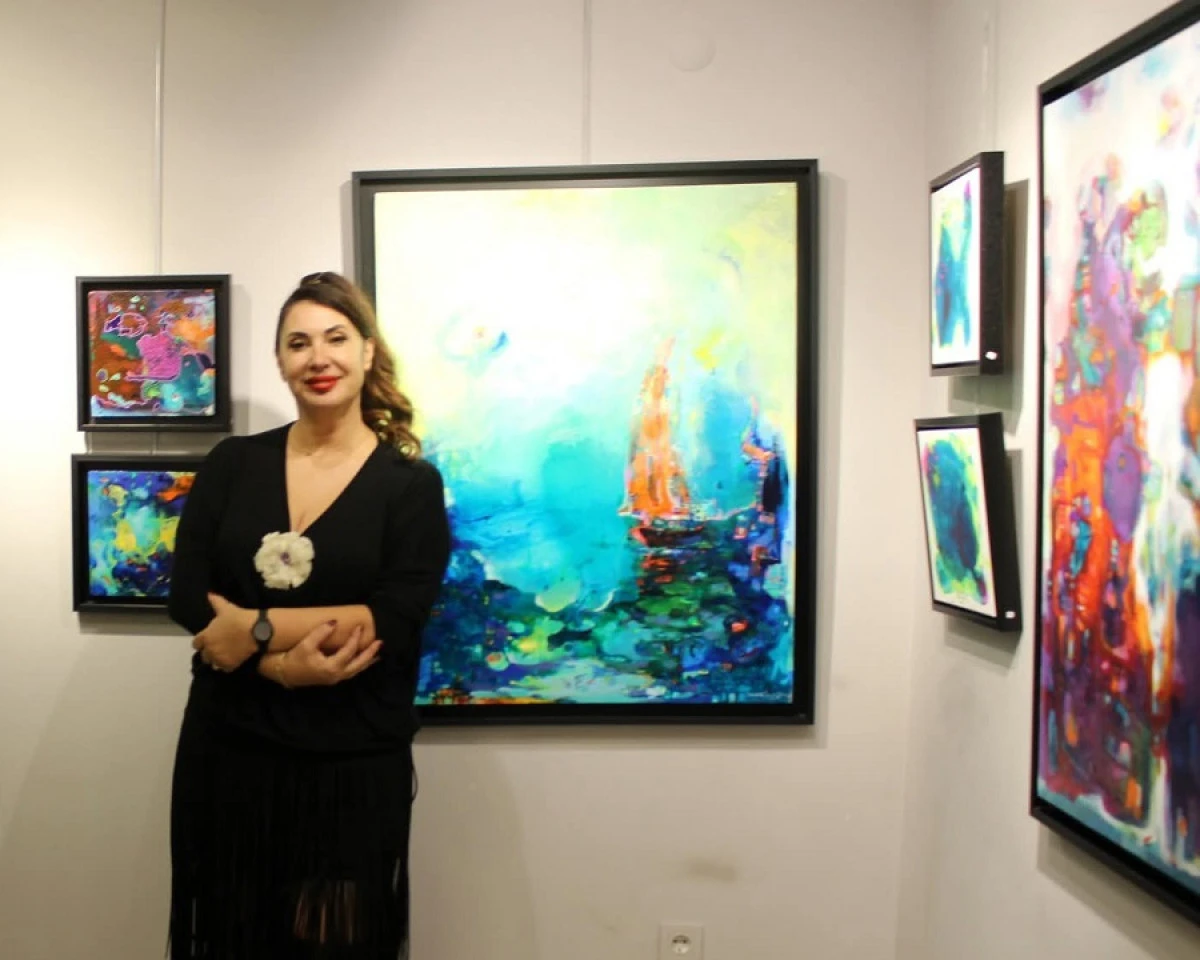 Ressam Melahat Özcan Şener'in ''Duyguların Renkleri'' Kişisel Resim Sergisi Cumhuriyet Sanat Galerisi'nde