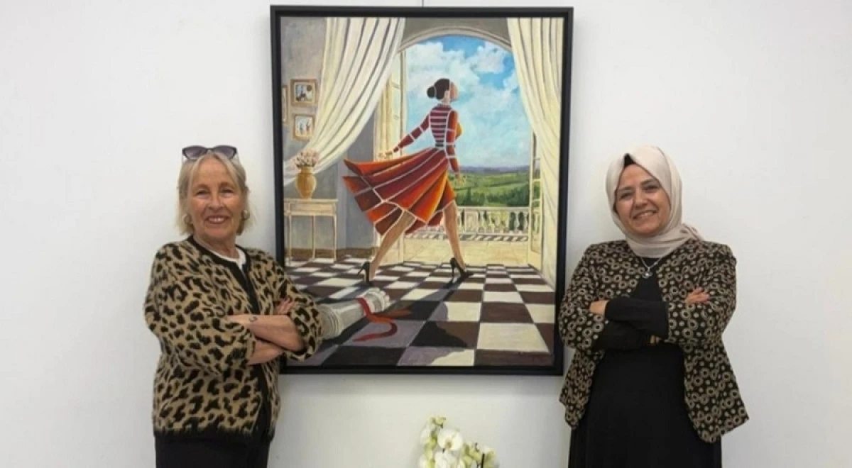 Ressam Nazende Y&uuml;cel'in ''Yediveren Kadınlar'' Sergisi Ankara'da A&ccedil;ıldı