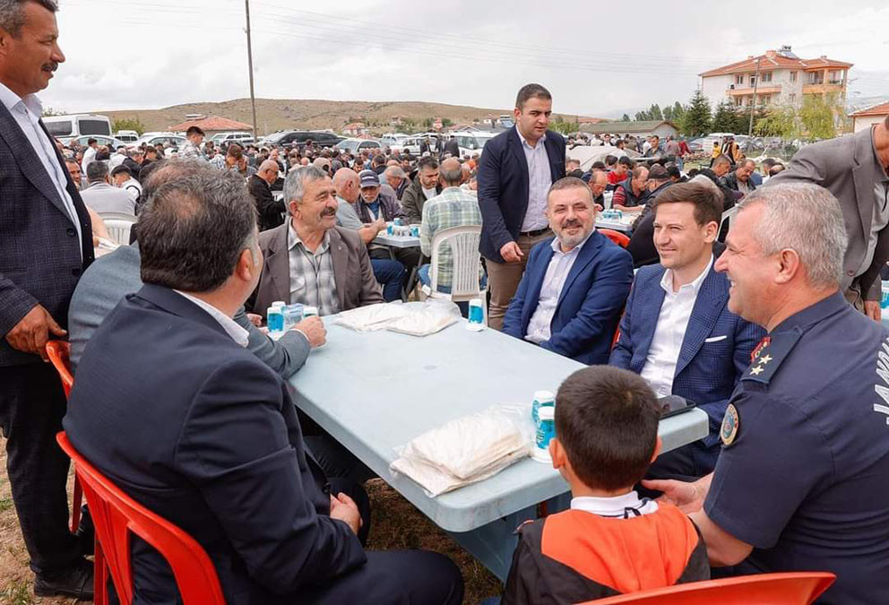 Sincan'da Cumhurbaşkanı Erdoğan'a destek turu