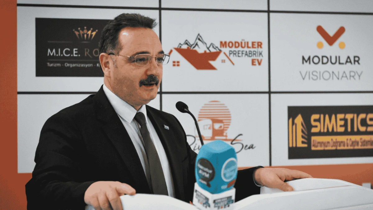 Süleyman Basa'dan deprem uyarısı: Küçük ve sağlam evlerde oturacağız