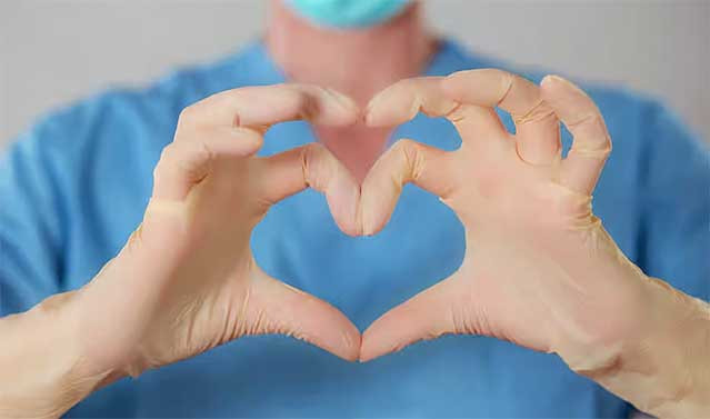 Tıp Bayramı: Sağlık çalışanlarının özverisi ve mesleğin kutsallığı