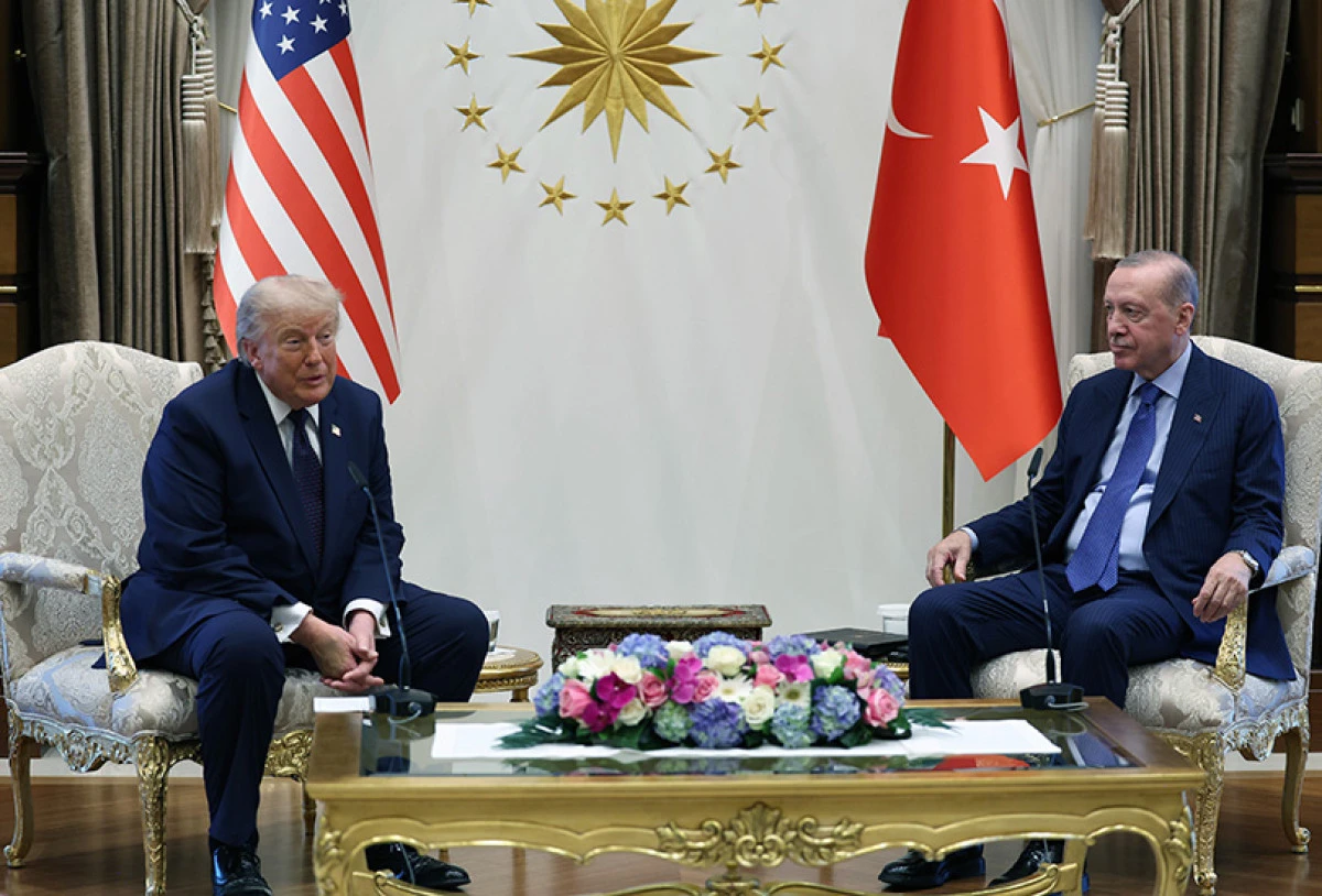 Trump Ankara&rsquo;dan piyasaları sarstı: "İran'ı &ccedil;ok sert vuracağız!"