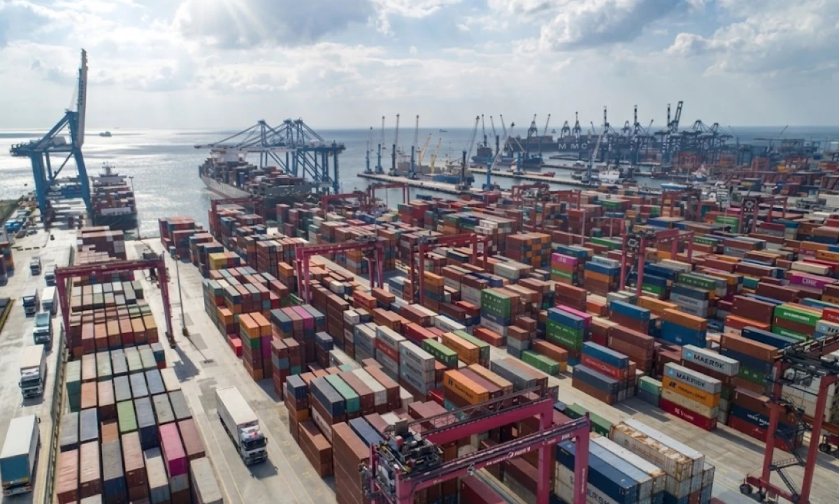T&Uuml;İK, Dış Ticaret verilerini a&ccedil;ıkladı! İhracat değerlendi