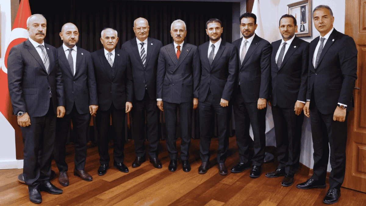 Ulaştırma ve Altyapı Bakanı Uraloğlu'ndan ATO'da Kızılay-Esenboğa metro müjdesi