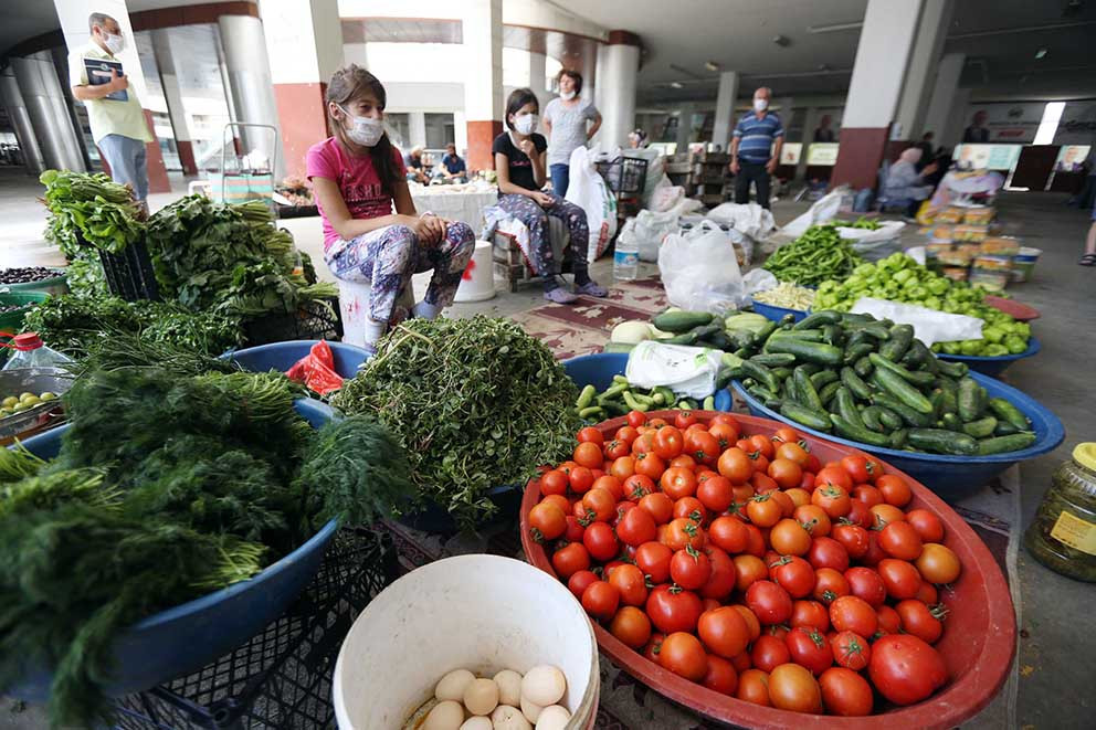 Yenimahalle organik pazarlarına yoğun ilgi