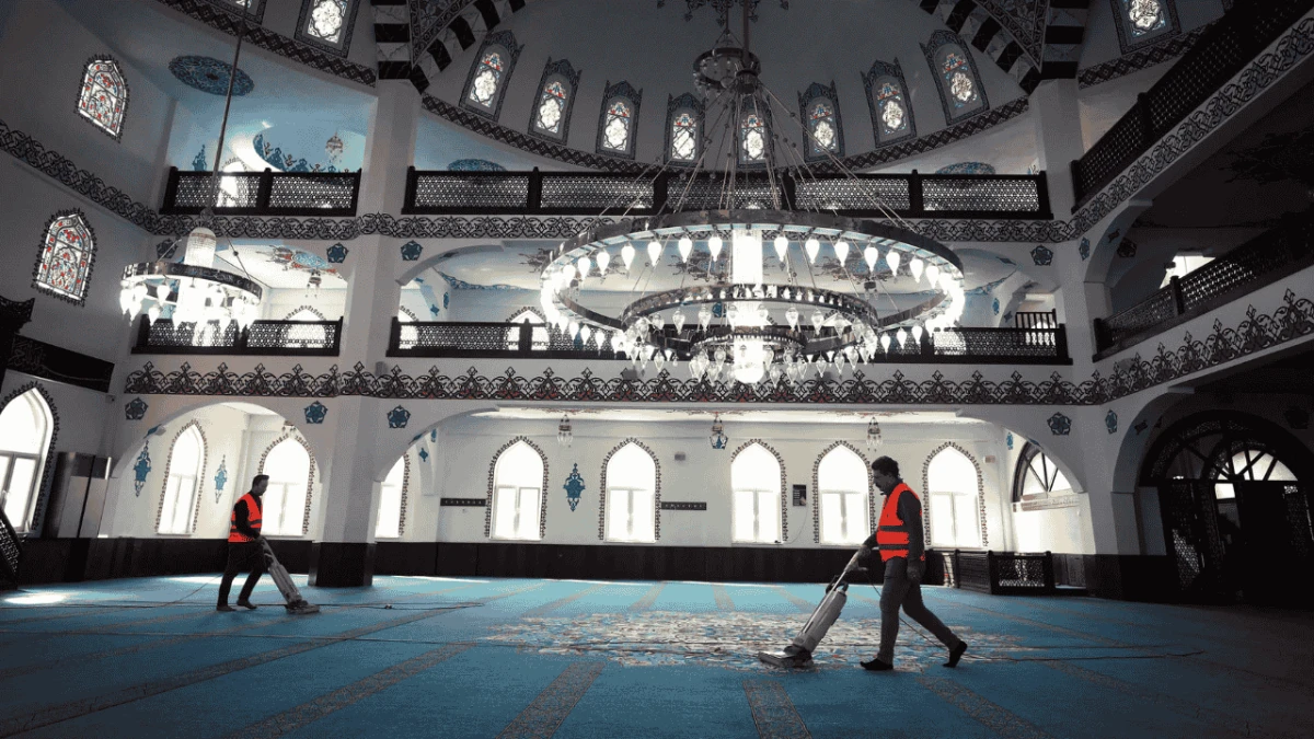 Yenimahalle&rsquo;de ibadethaneler Ramazan i&ccedil;in temizlendi