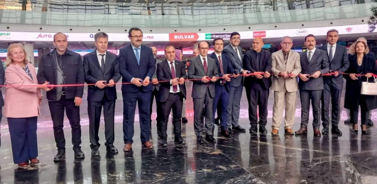 YHT Gar'ında Sanat Coşkusu